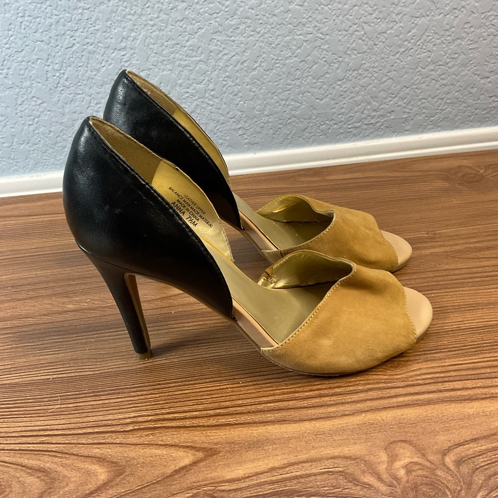 Coach and Four Brown and Black Peep Toe Heels size 7.5